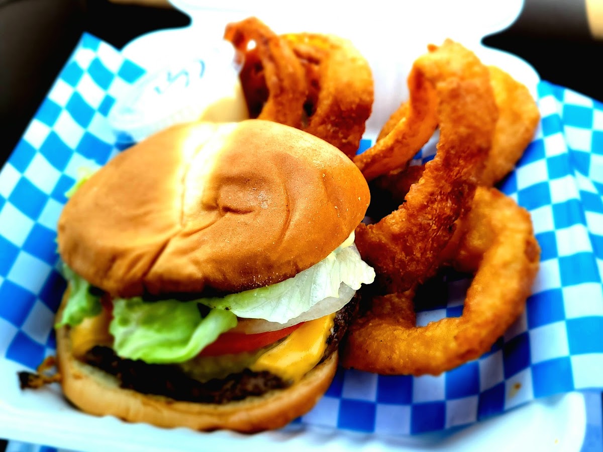 Harold's Burger Bar-5