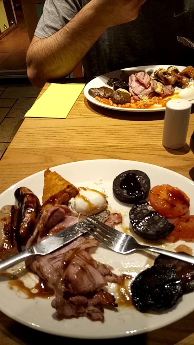 Harvester Poachers Cottage Stoke-2