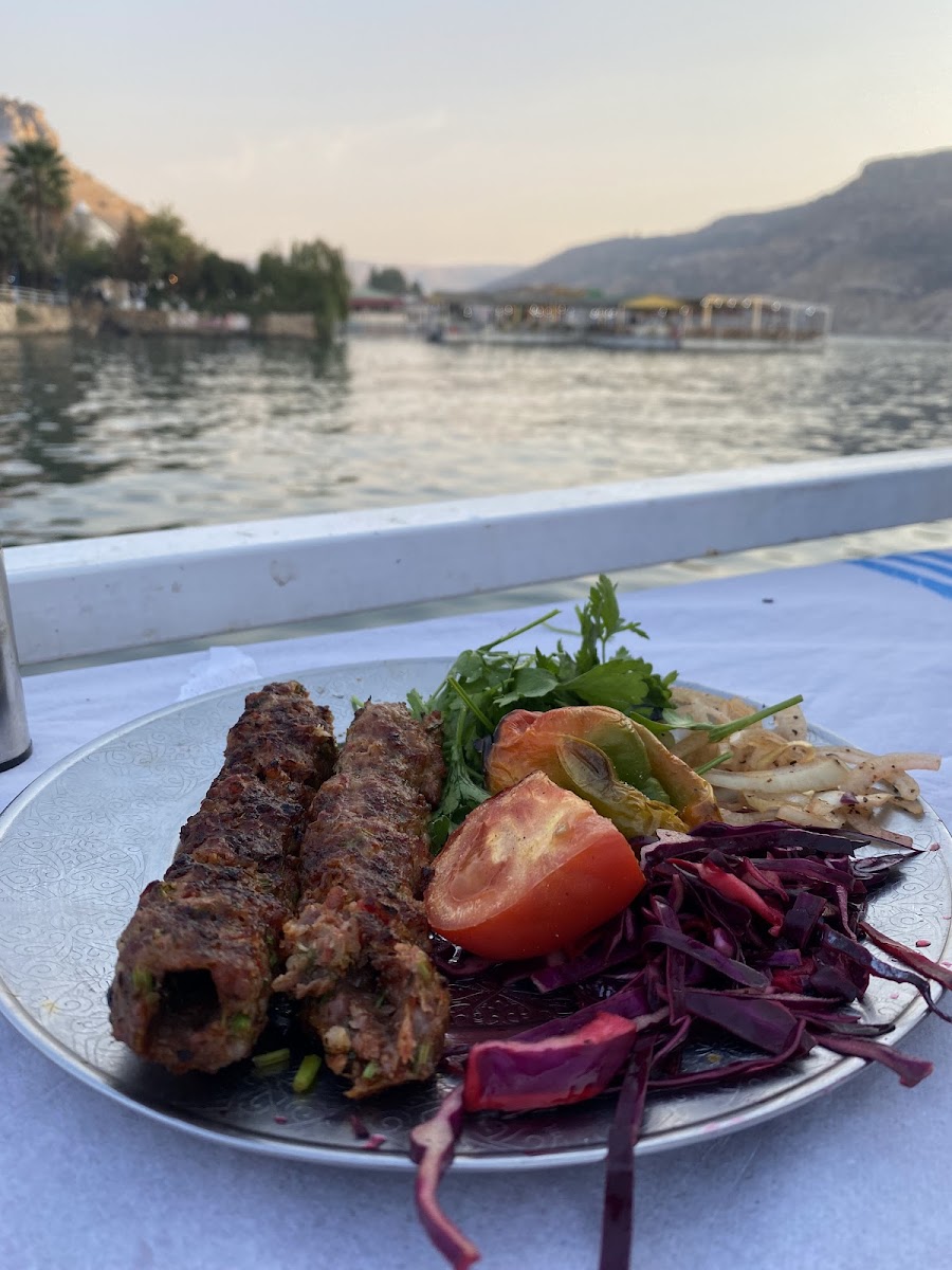 Has Firat Restaurant Ve Tekne-6