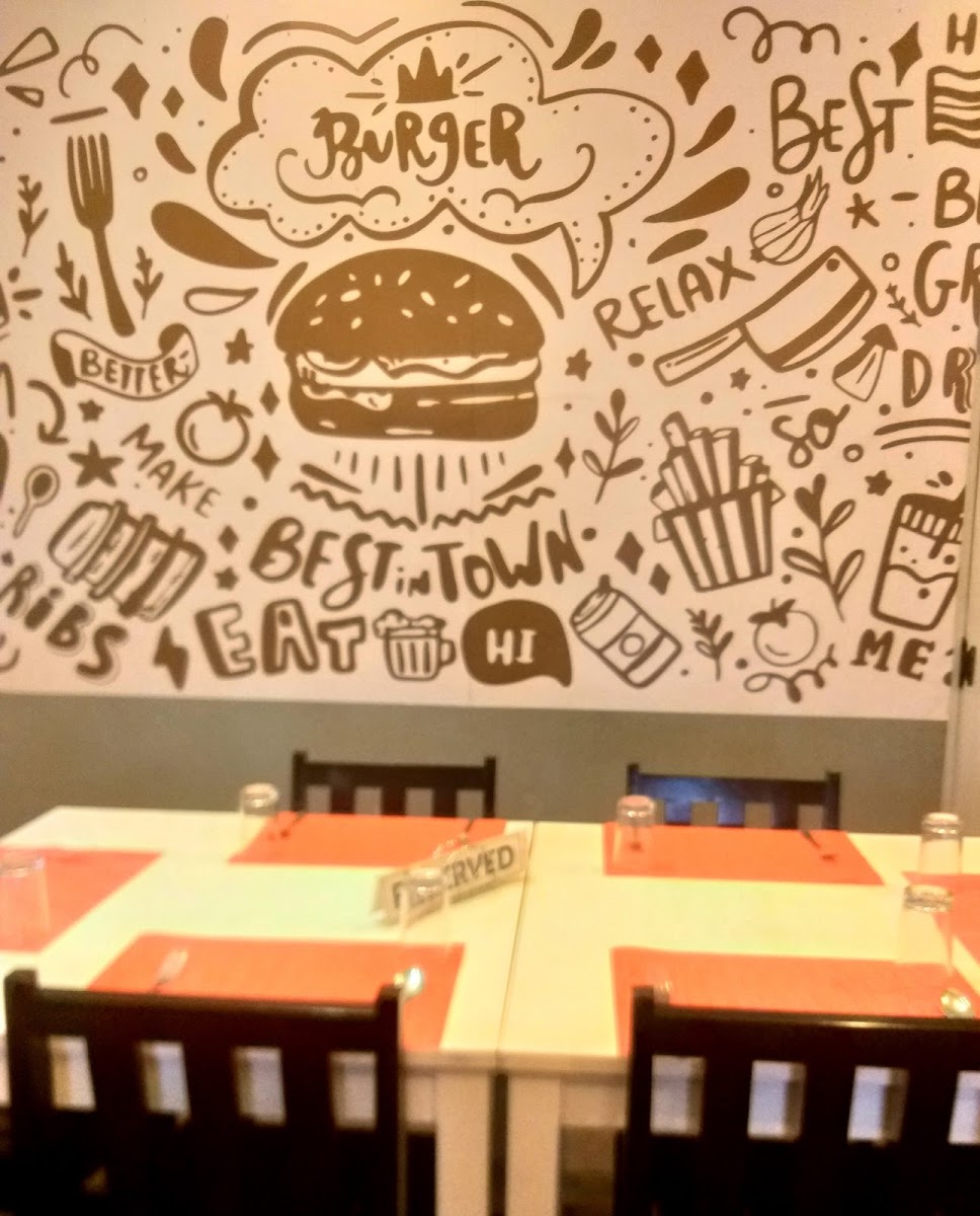 Hasara Win Restaurant / Cafe
