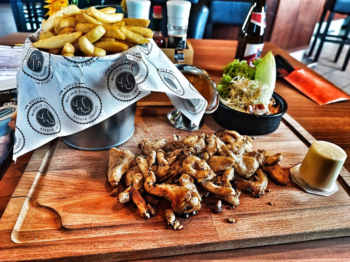 Haveneetcaffee The Club - Beveren-9