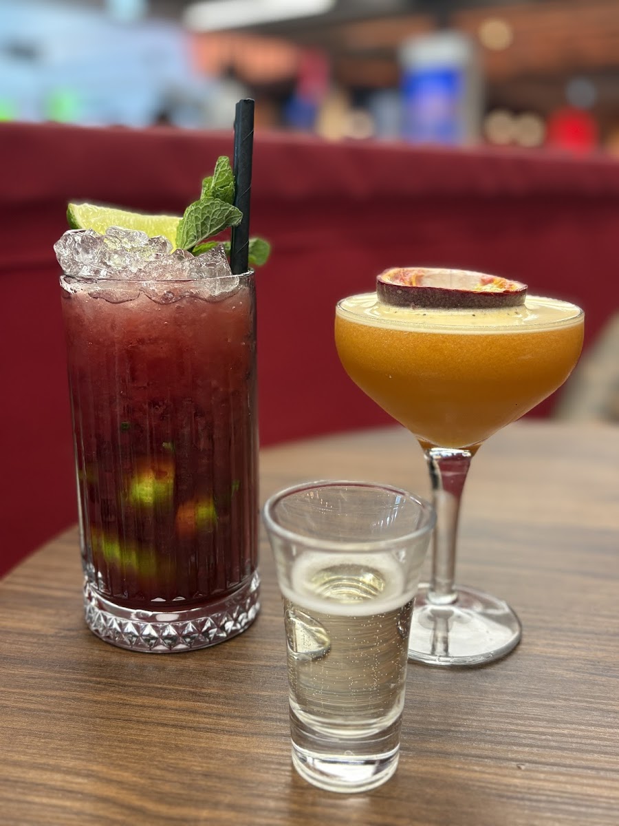 Hawker Bar - Luton Airport-3