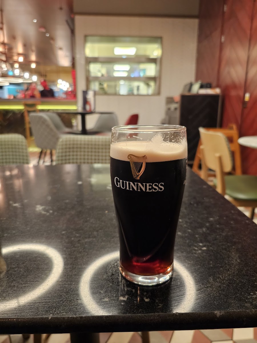 Hawker Bar - Luton Airport-8