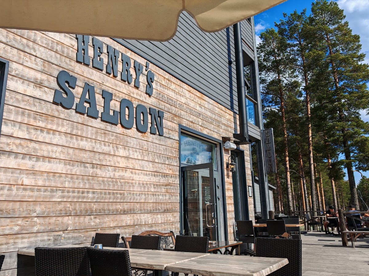 Henry's Saloon