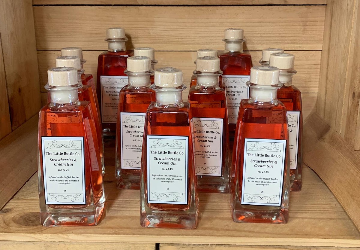 Henstead Country Cafe, The Little Craft Bottle Shop-3