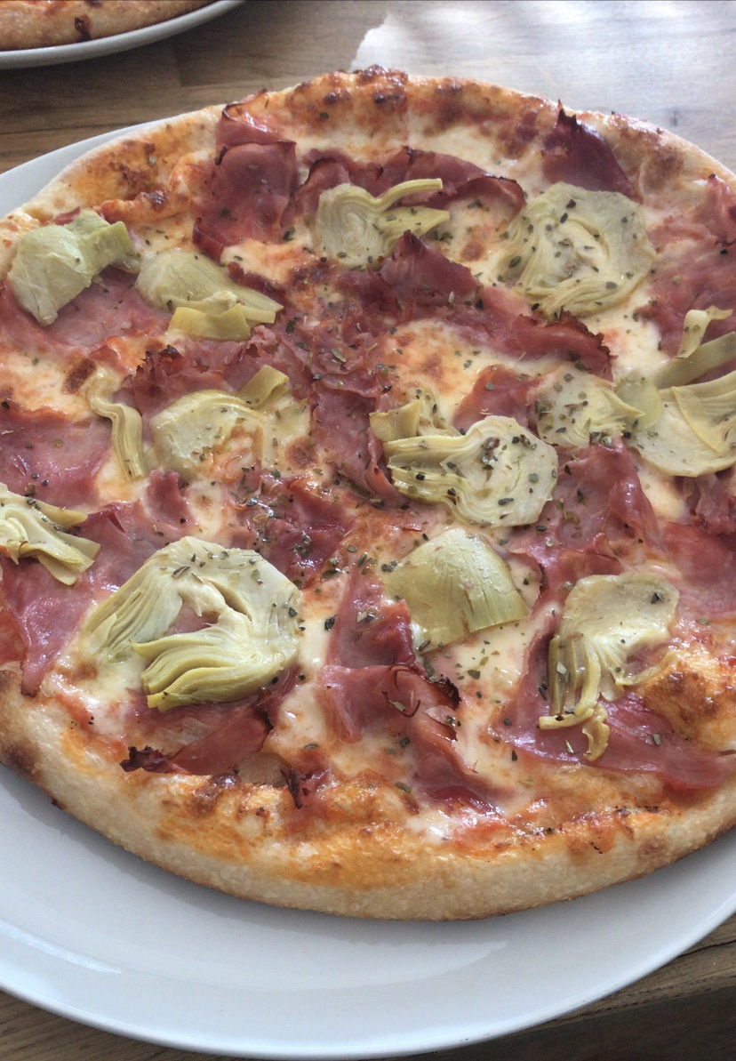 Hexen Pizza Lemgo-2