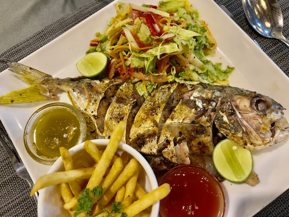 Hikka Bridge Café & Restaurant-4
