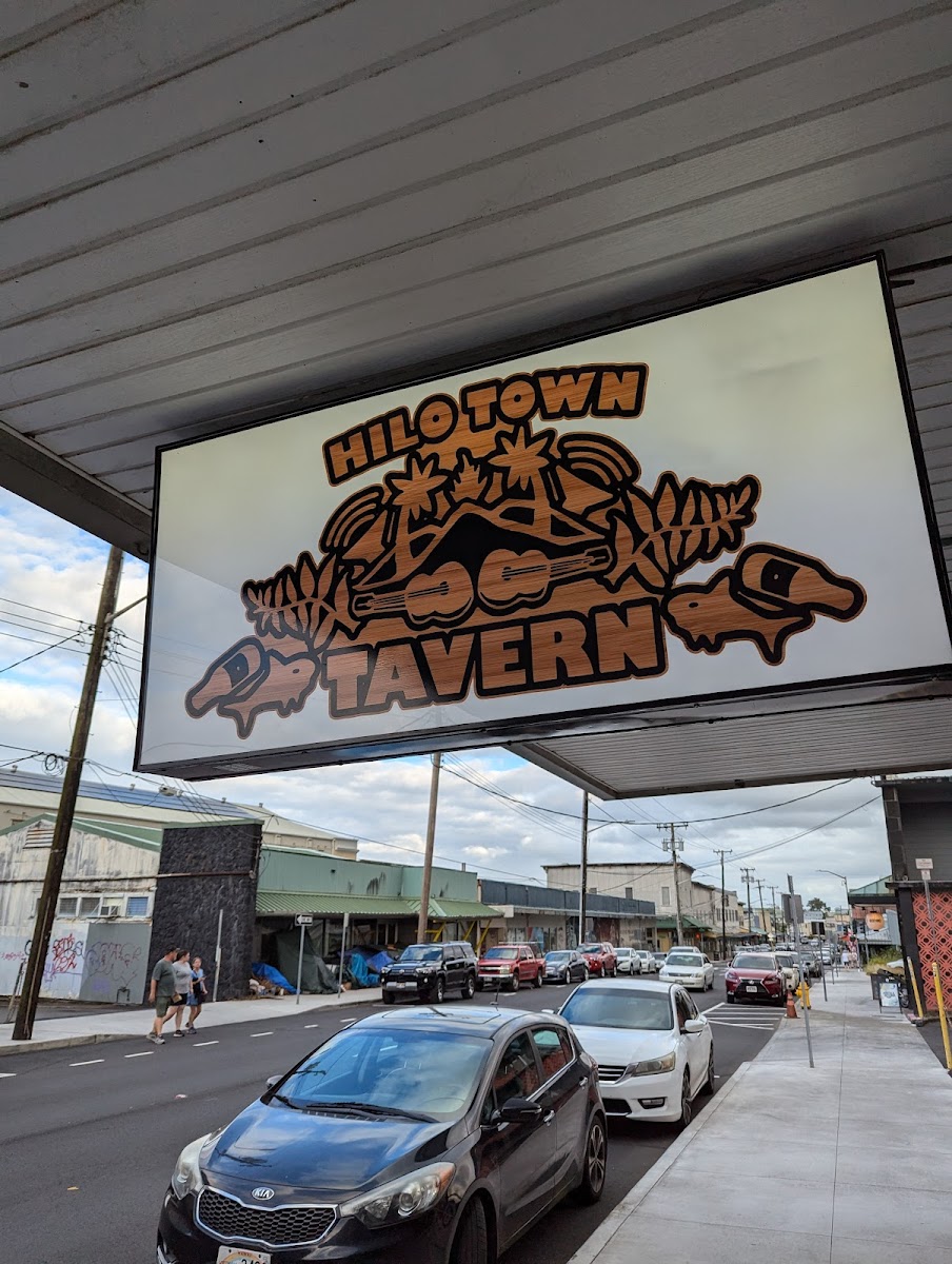 Hilo Town Tavern-4