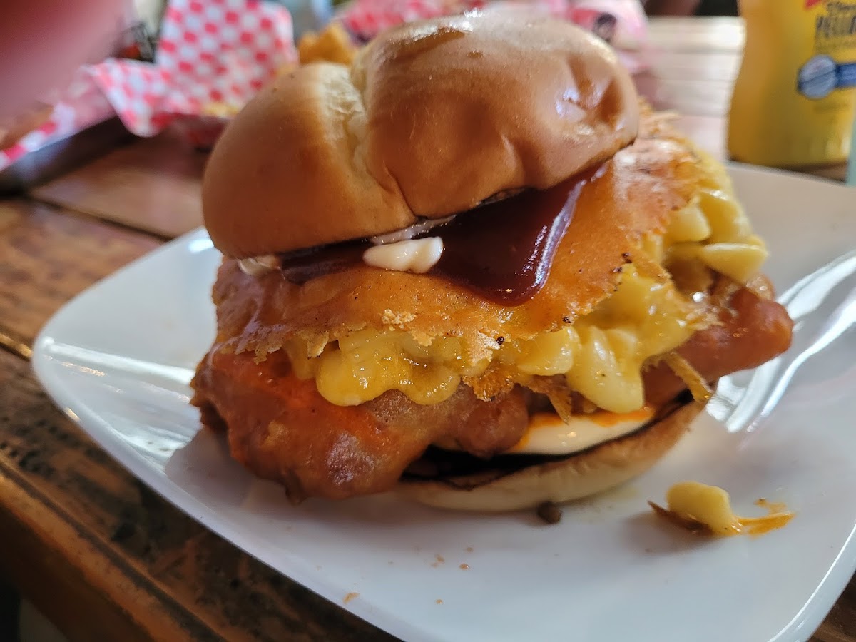 Hilo Town Tavern-9