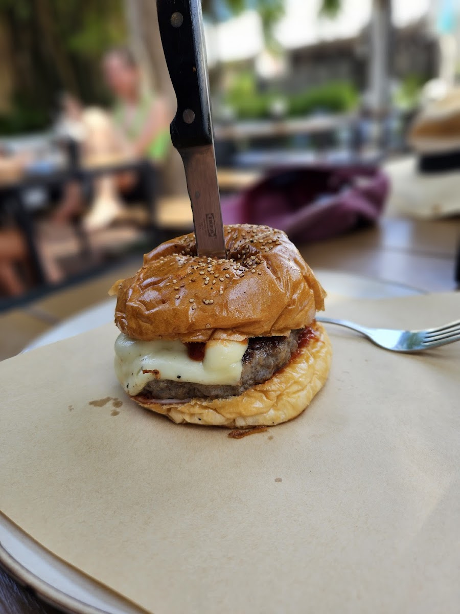 Hippo Burger Bistro-5