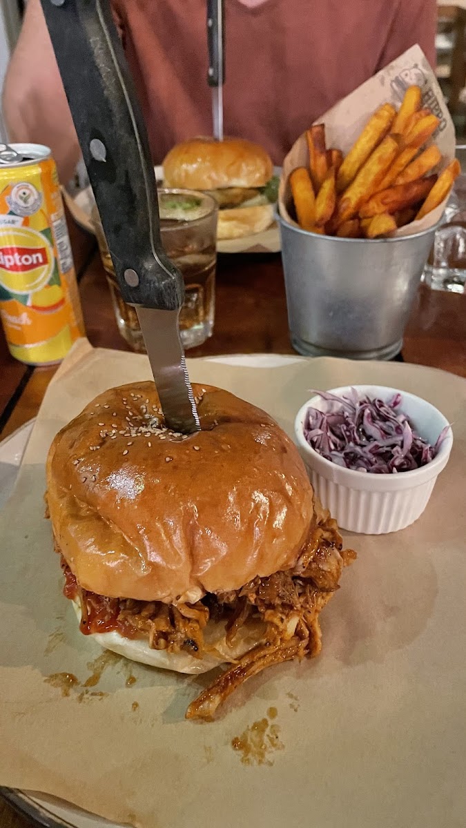 Hippo Burger Bistro-7
