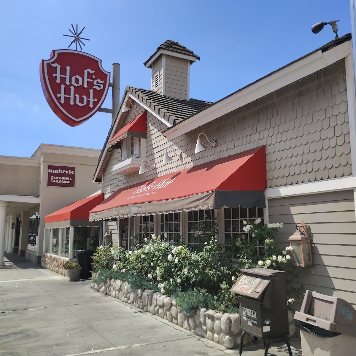 Hof's Hut Restaurant & Bakery