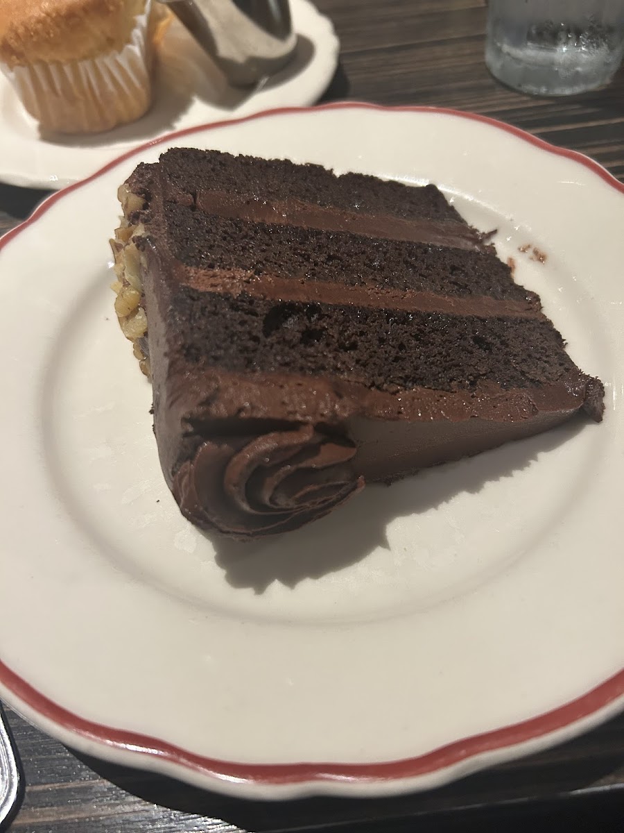 Hof's Hut Restaurant & Bakery-5