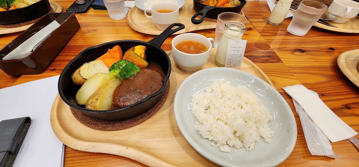 Hokudai Marche Café & Labo-10