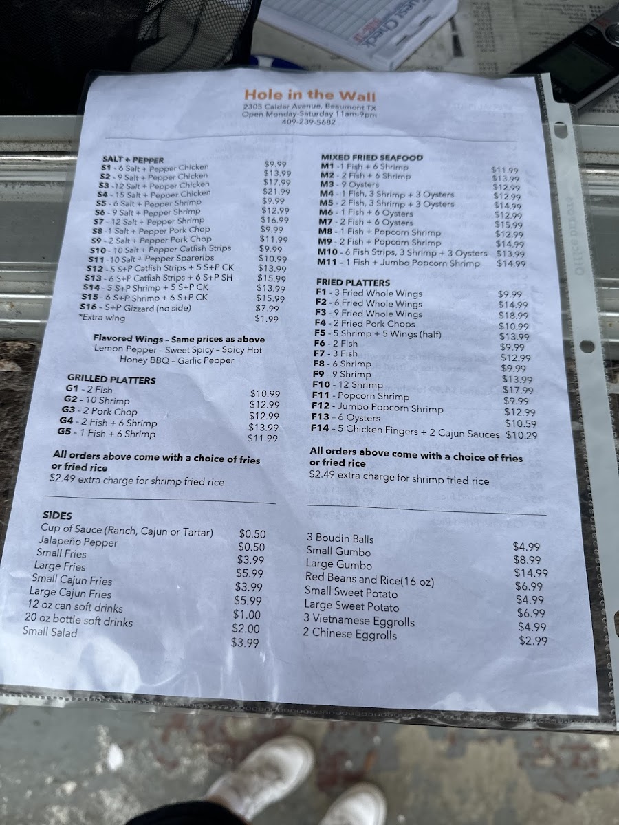 Menu Hole In The Wall-3