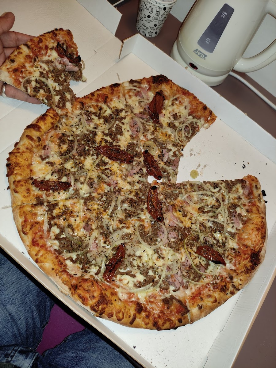 Hollywood Pizzas-5