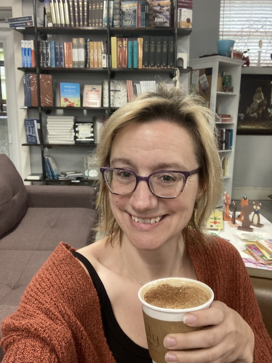 Holy Grounds Coffee And Book Shoppe-7