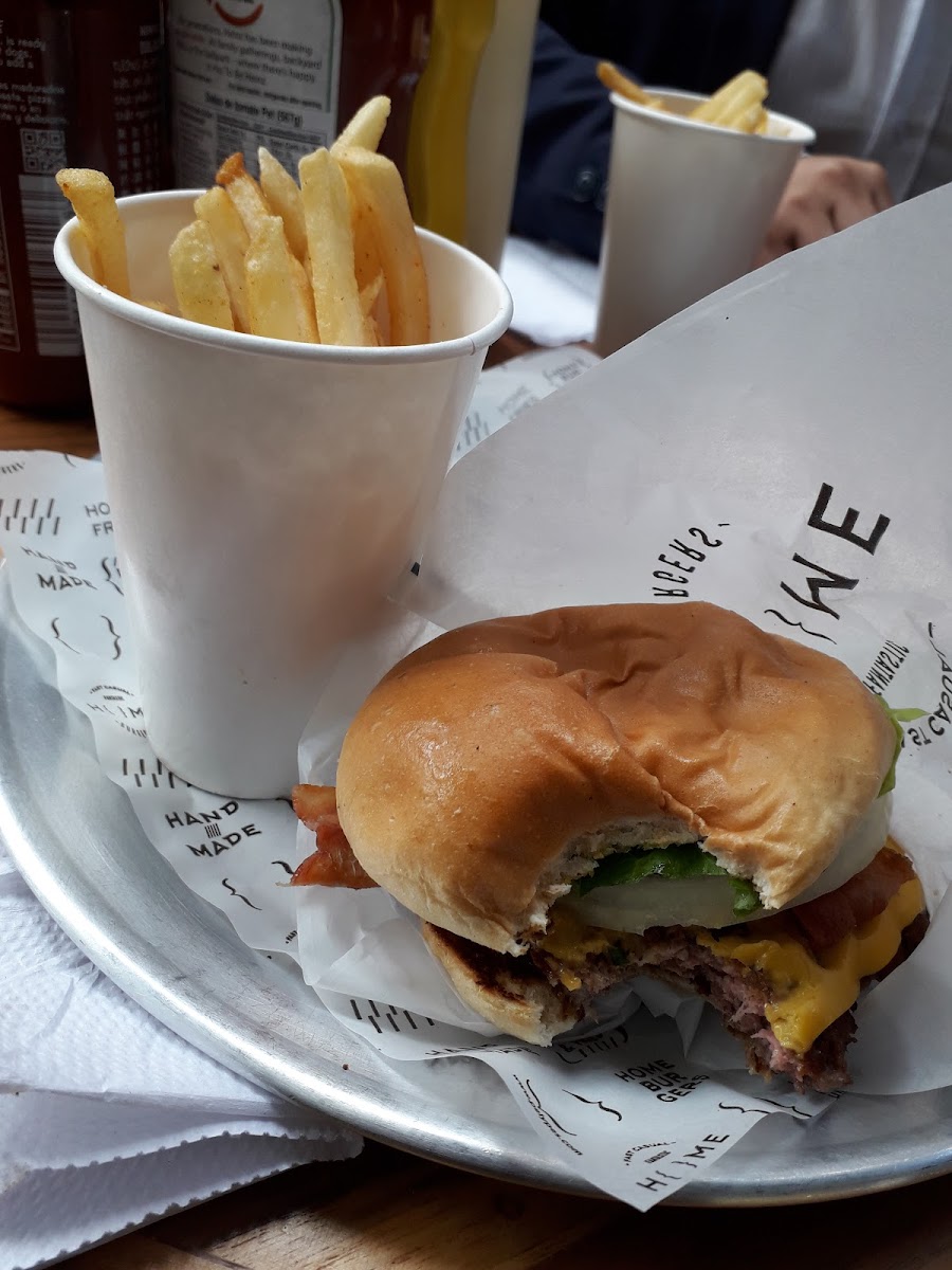 Home Burgers Zona G - Rosales-5