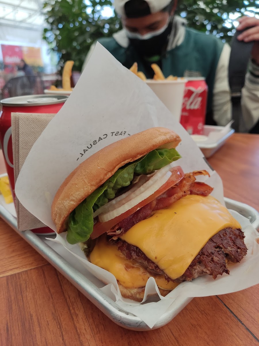 Home Burgers Zona G - Rosales-6