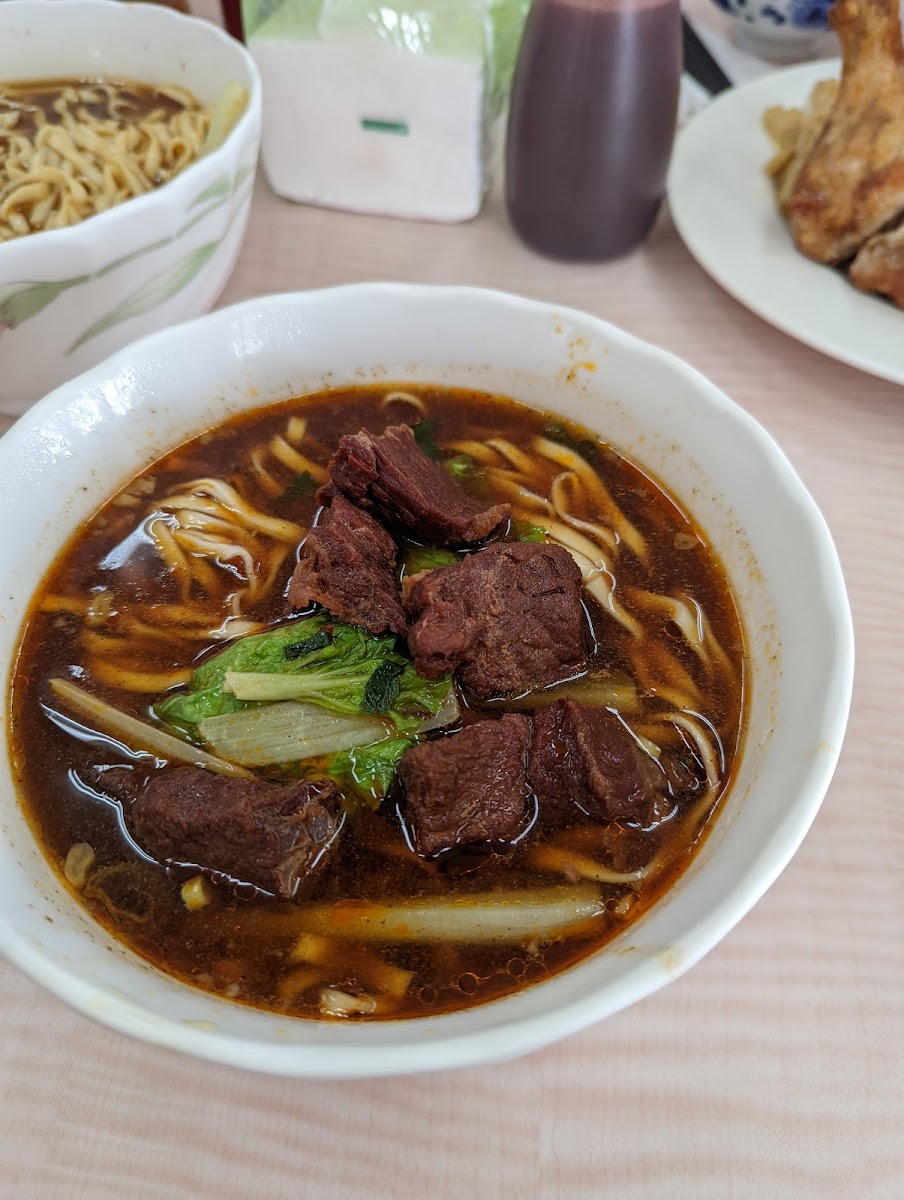 Hong Jia Zhuang Beef Noodle Restaurant-5