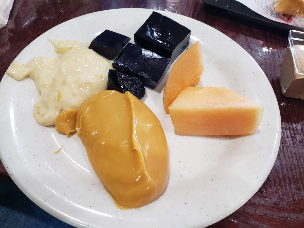 Hong Kong Buffet Sushi Hibachi Lounge-5
