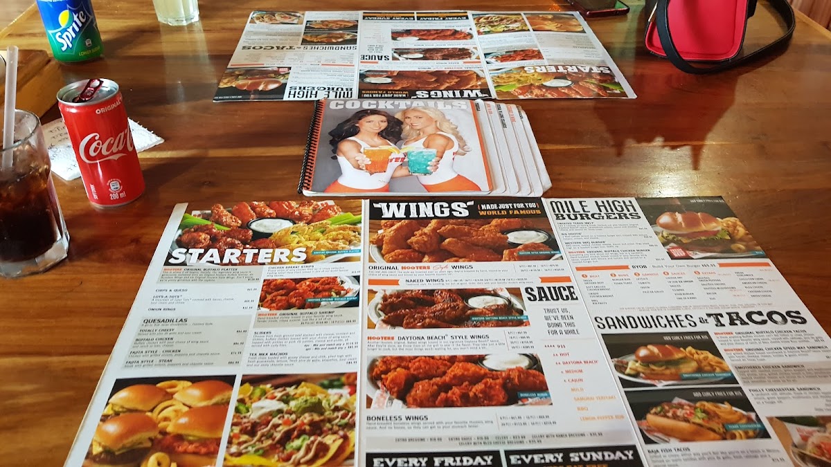 Menu Hooters Fourways-10