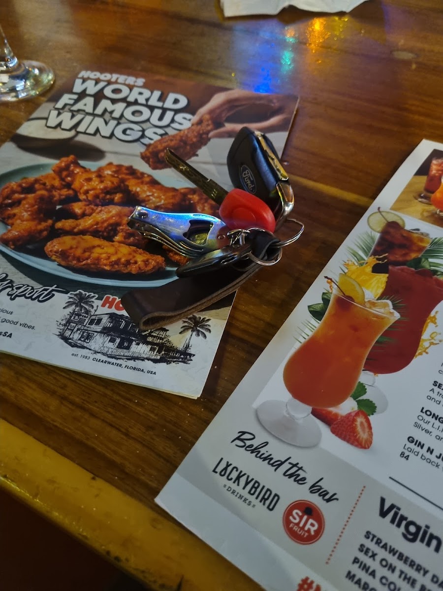 Menu Hooters Fourways-9