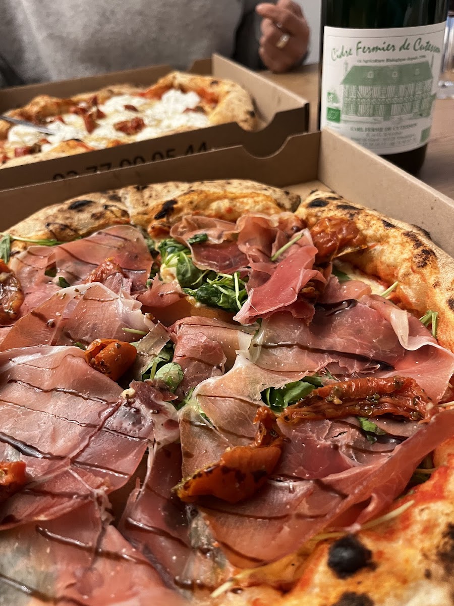 Horly's Pizza-8
