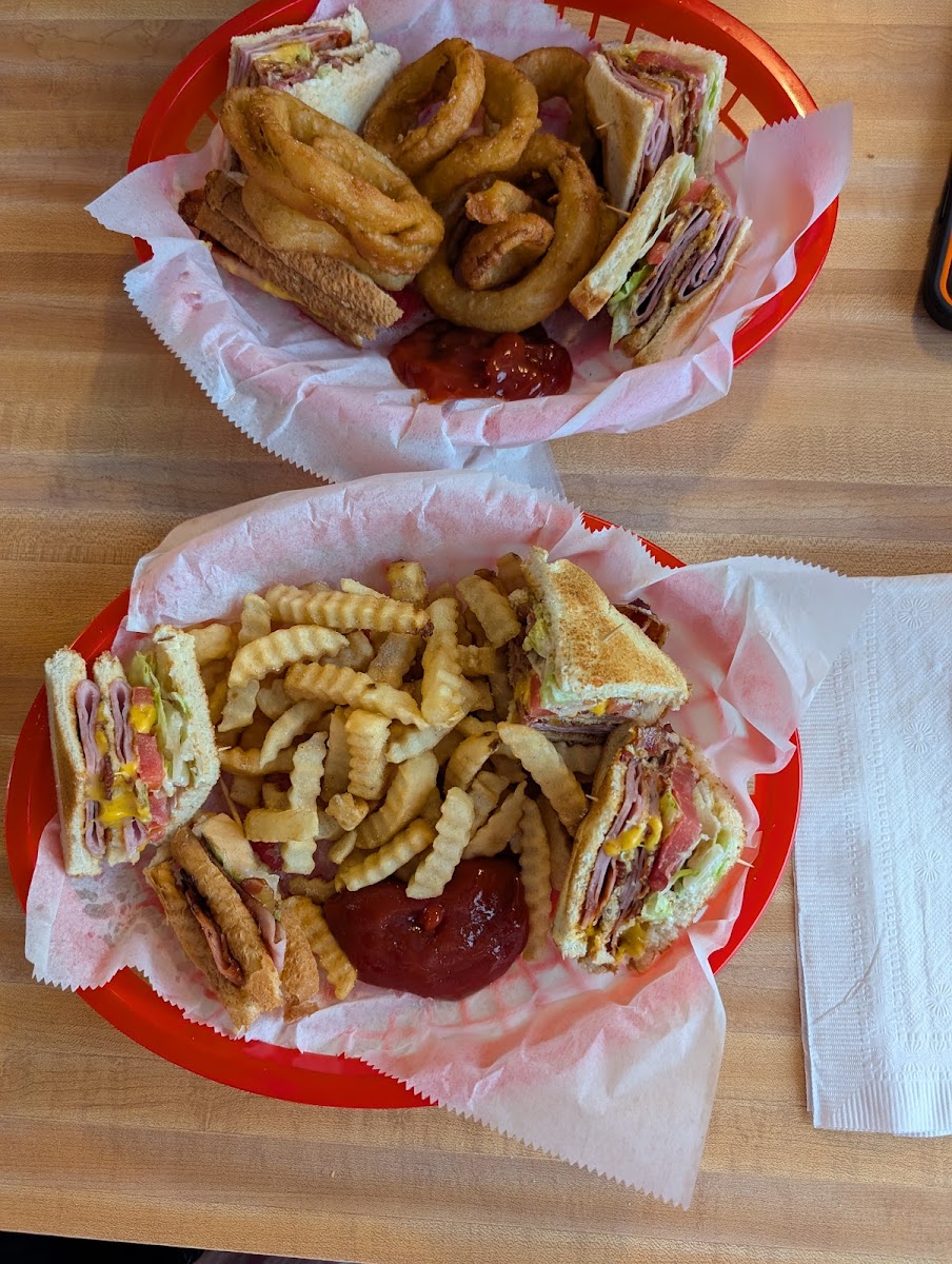 Hornet's Restaurant-2