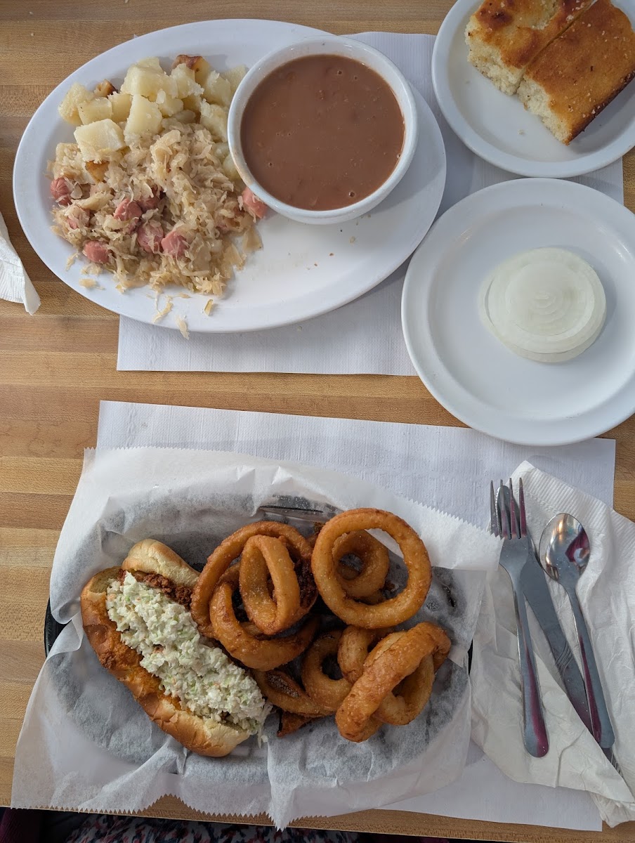 Hornet's Restaurant-3