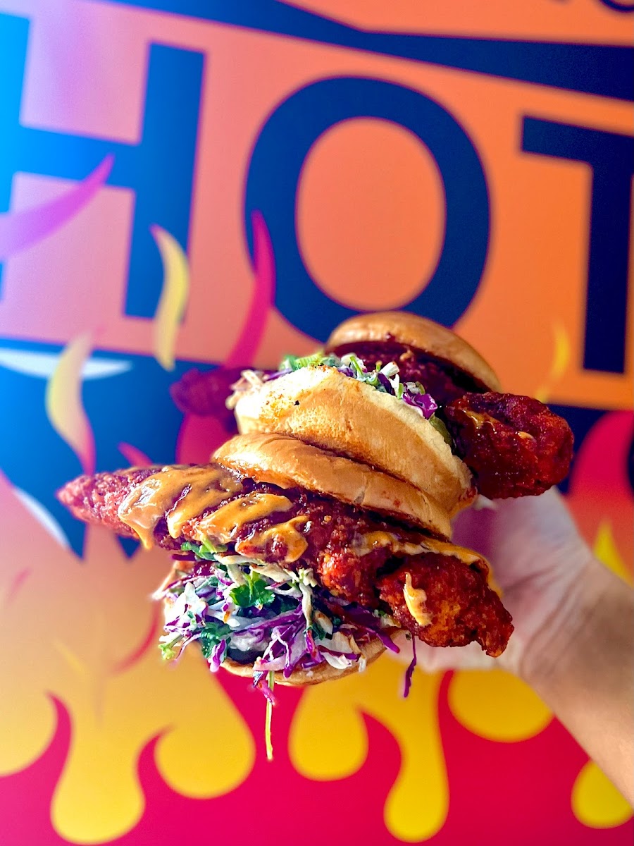 Hot Chickz Chicken Sandwiches-3