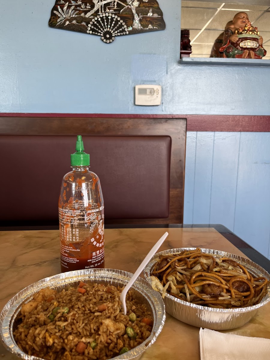 Hot Wok Chinese Food-3