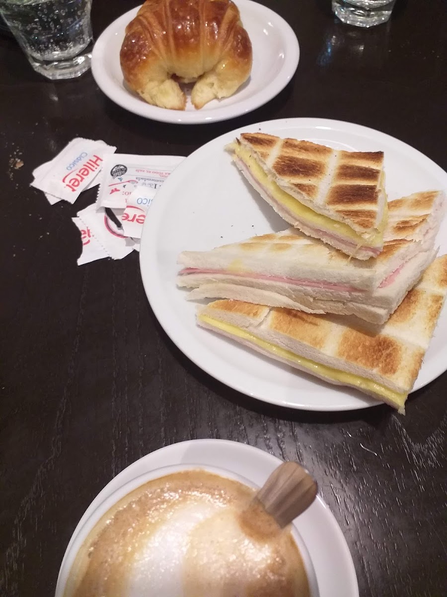 Hotel Comercio - Cafeteria-3