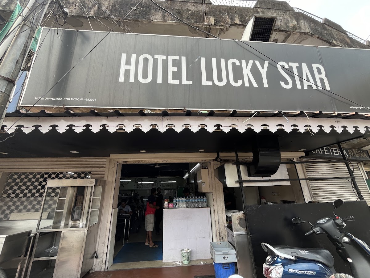 Hotel Lucky Star