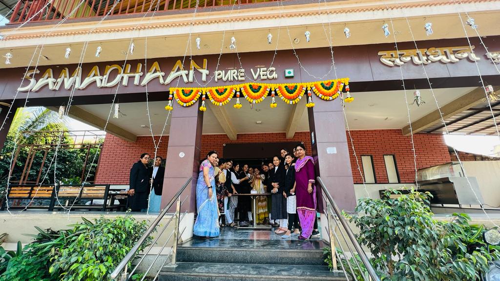 Hotel Samadhaan Pure Veg