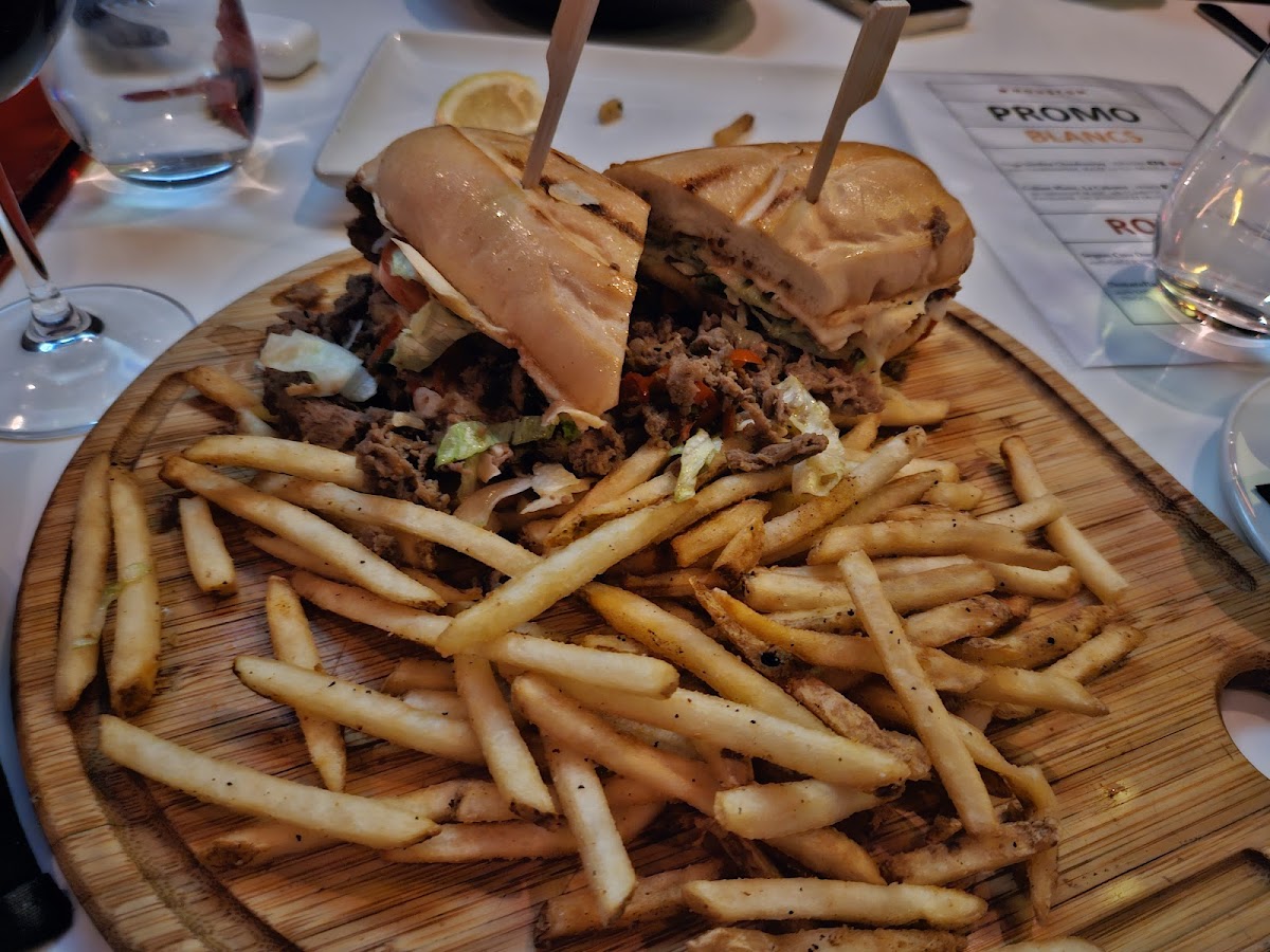Houston Avenue Bar & Grill-10