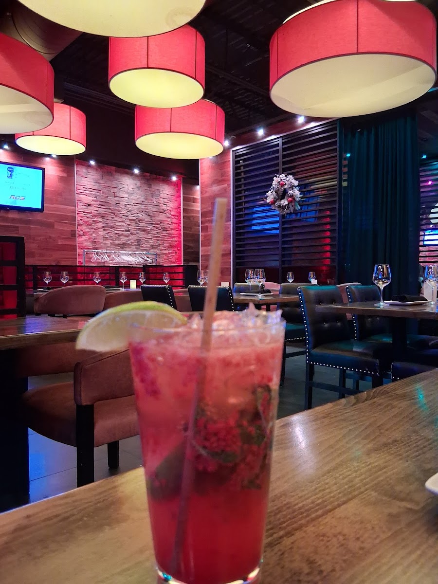 Houston Avenue Bar & Grill-4