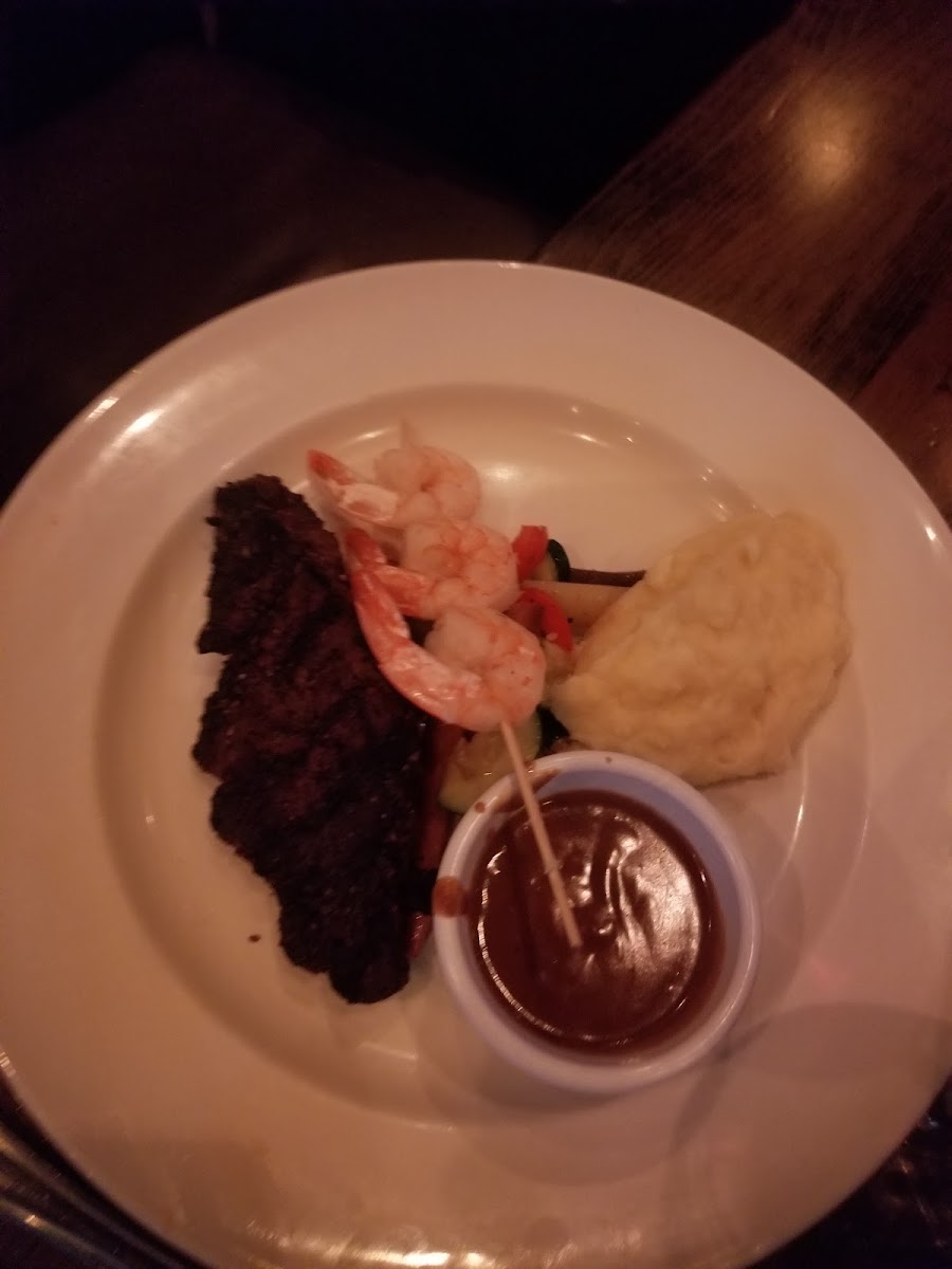 Houston Avenue Bar & Grill-5