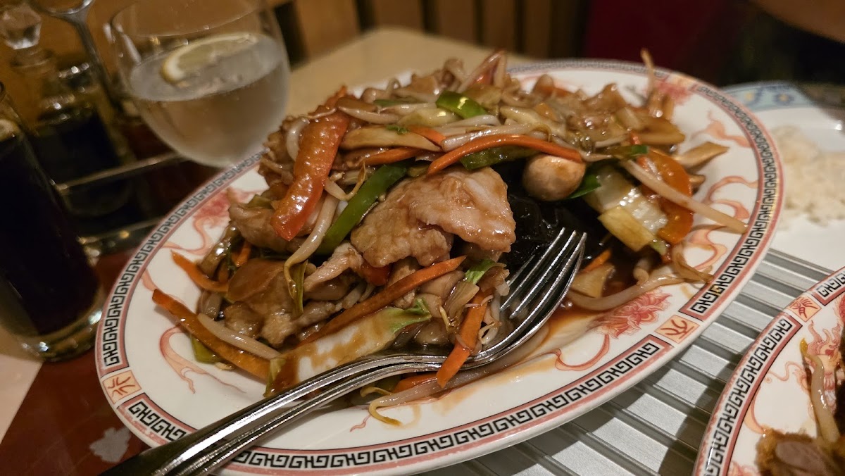 How How Restaurantbetriebs Gmbh-3