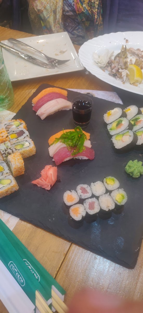 Hoy Sushi Restaurante - Serie Oro-4