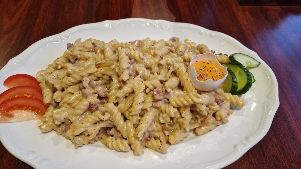Hörnet Restaurang & Pizzeria & Bar-5