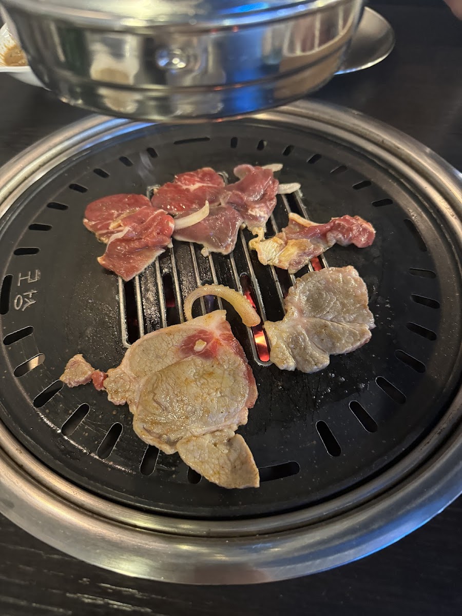 Huang - Table Barbecue & Hot Pot-5