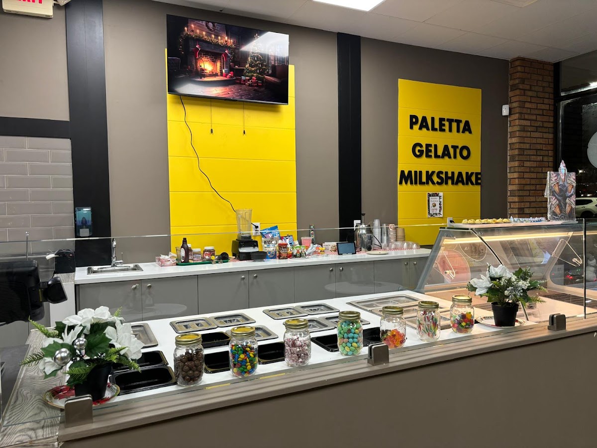 Hub Burritos, Freak Shake & Paletta ( Ice Cream & Milkshakes)-3