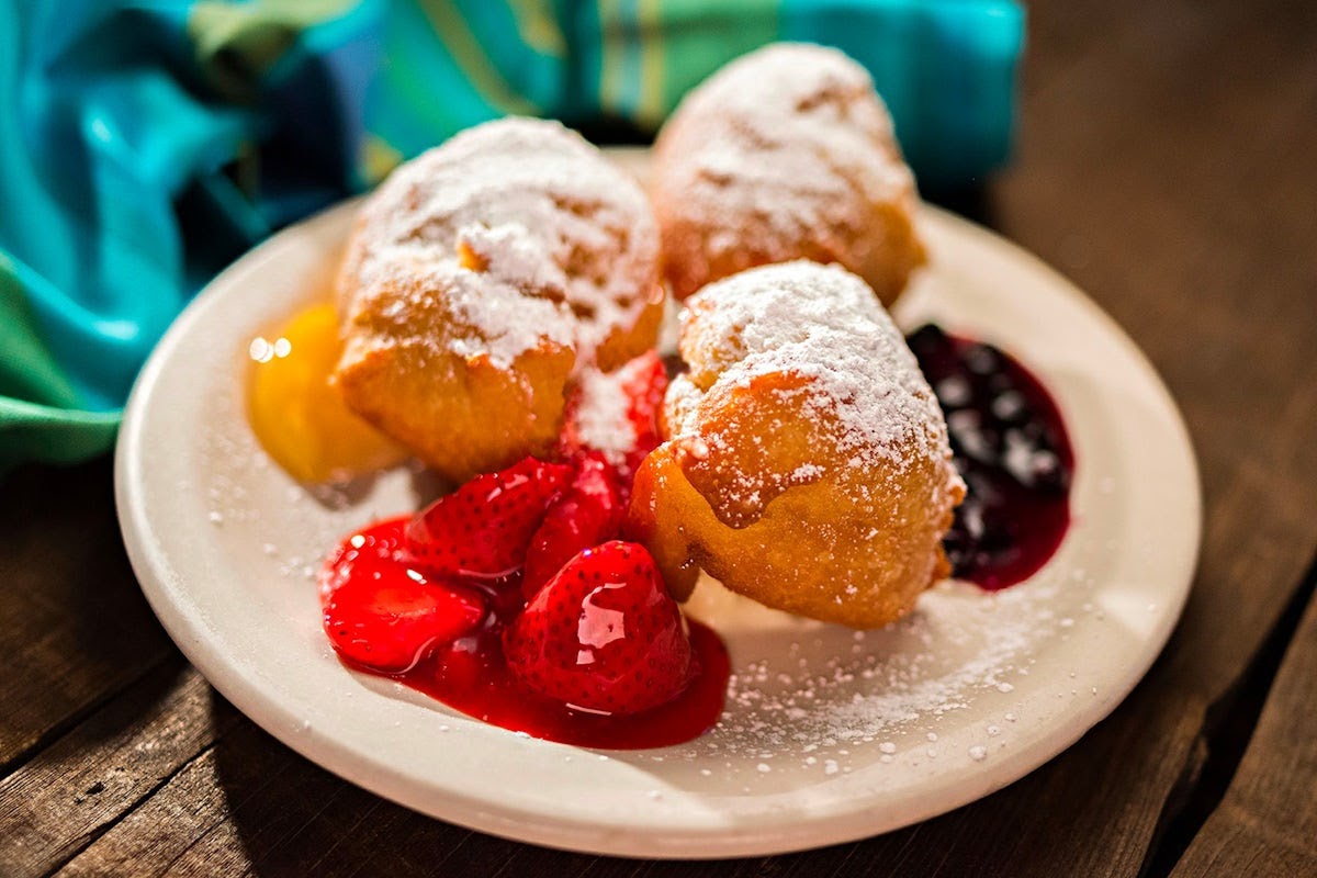 Huckleberry's Breakfast & Lunch-6