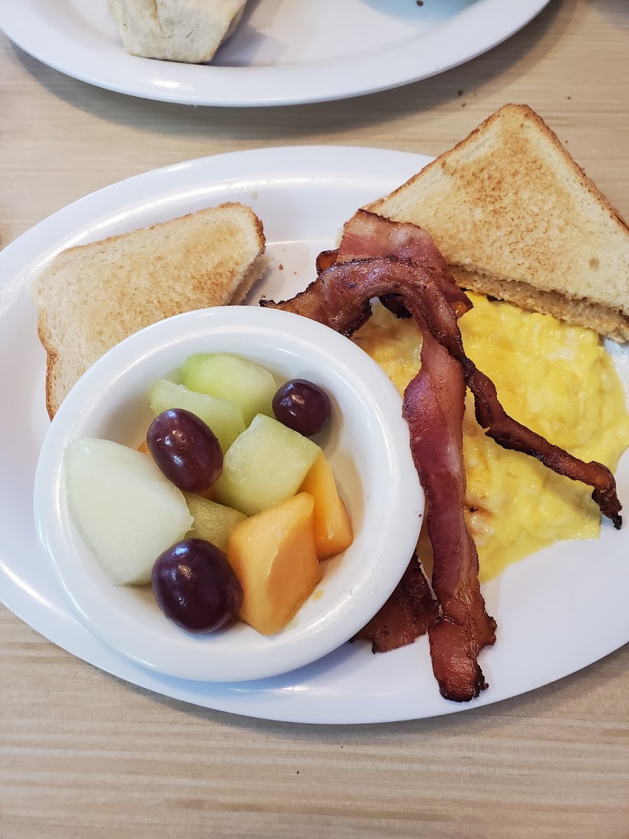 Huddle House-7