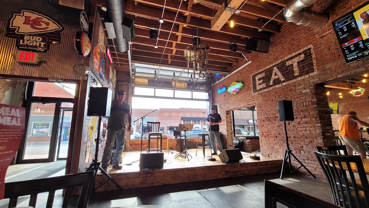 Humphreys Bar & Grill