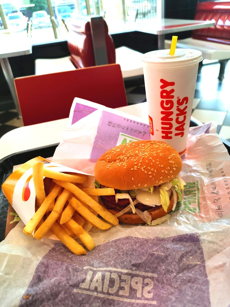 Hungry Jack's Burgers Mermaid Waters-8