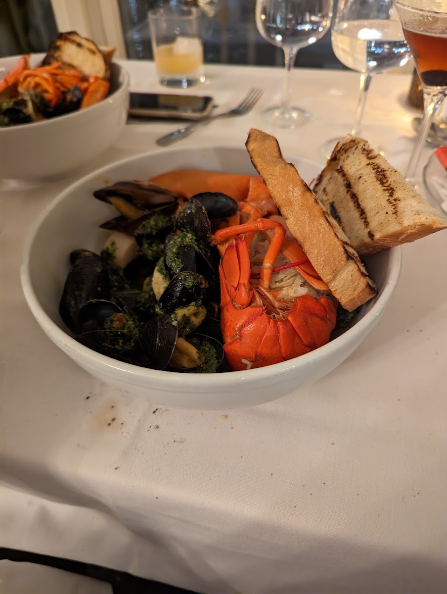 Hurricane Restaurant-8