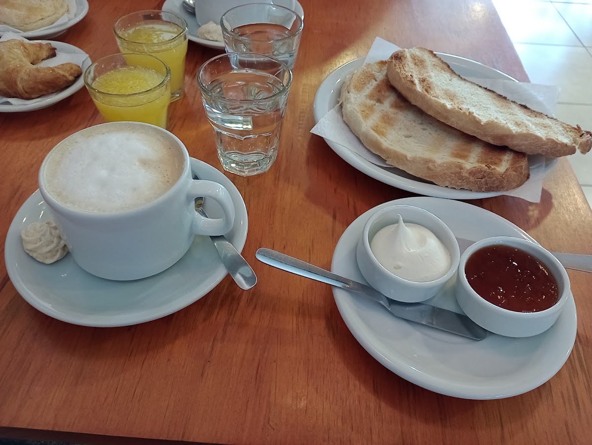 Hurtado Café Bar-9
