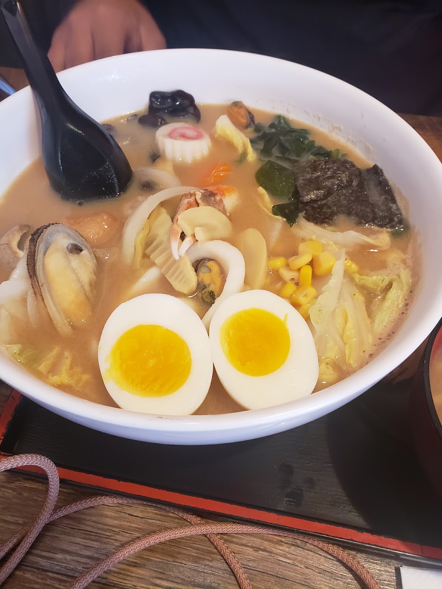 Ichiban Ramen & Poki-5